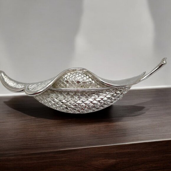 Vintage CORO Silver Tone Morning Leaf Brooch Pin Signed Designer Jewelry Texture - Picture 3 of 10